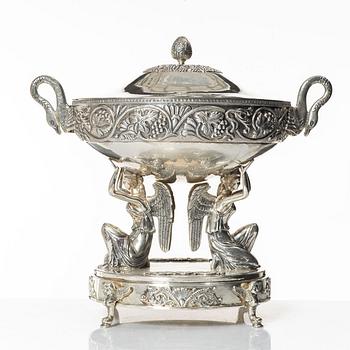 Large covered centerpiece bowl, silver, Empire style, 20th Century.