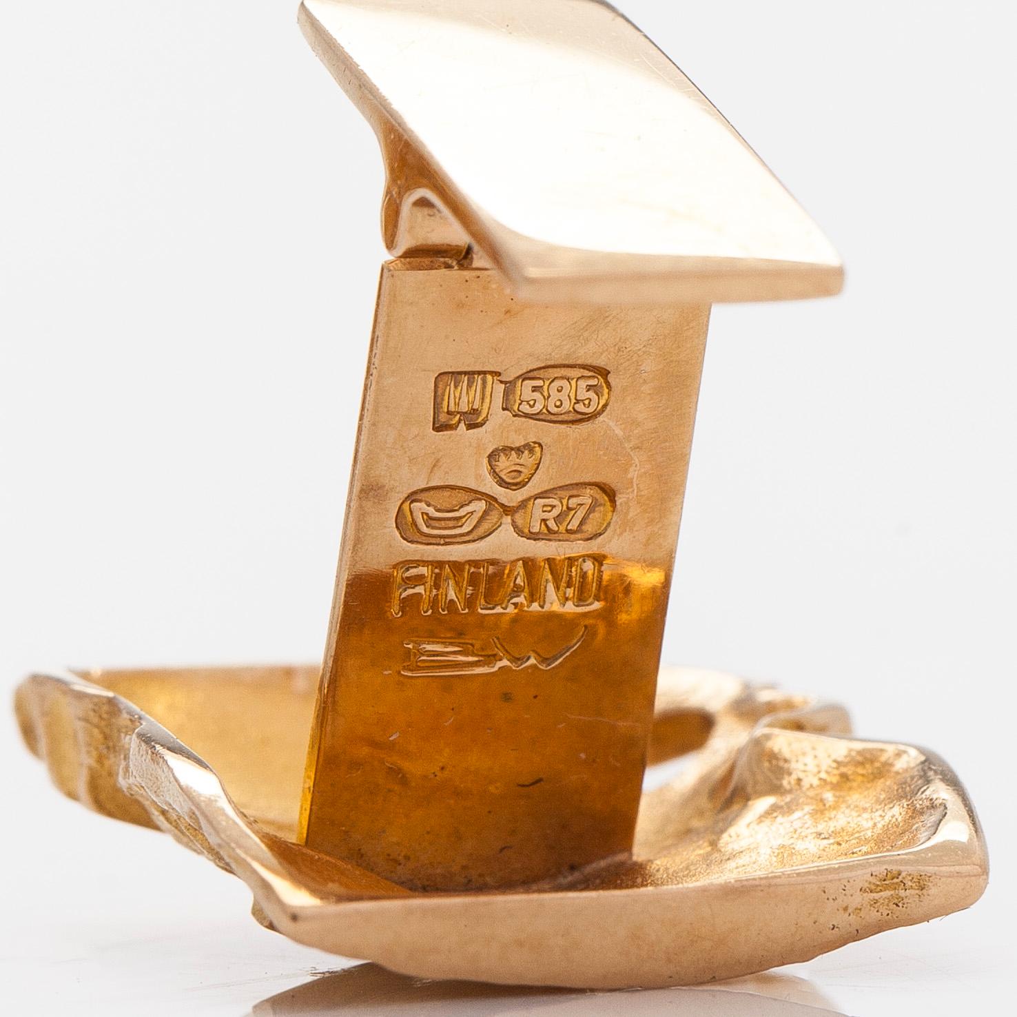 Björn Weckström, a pair of 14K gold 'Elephants' cufflinks, Lapponia 1970.