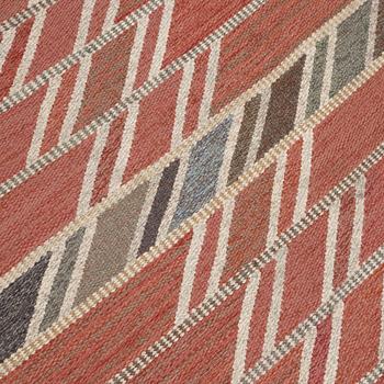 CARPET. Flat weave. 348 x 173 cm. Sweden 1955.
