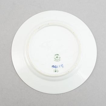 Royal Copenhagen, 29 pieces of 'Musselmalet Riflet' porcelain, Denmark.