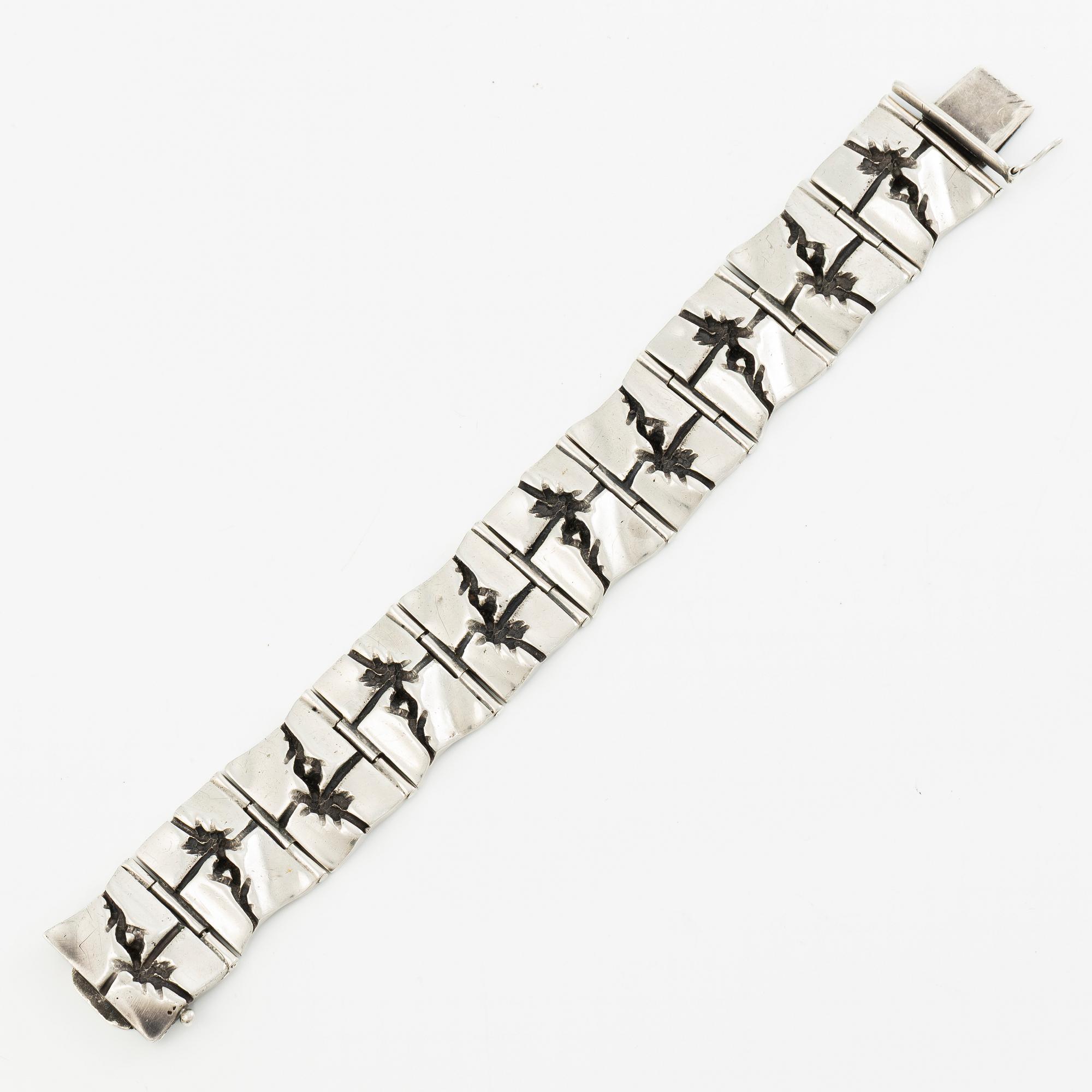 Bracelet, silver, hallmarked NM.