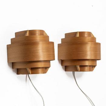 Hans-Agne Jakobsson, A pair of wall lamps, AB Elysett, Markaryd, 1970s.