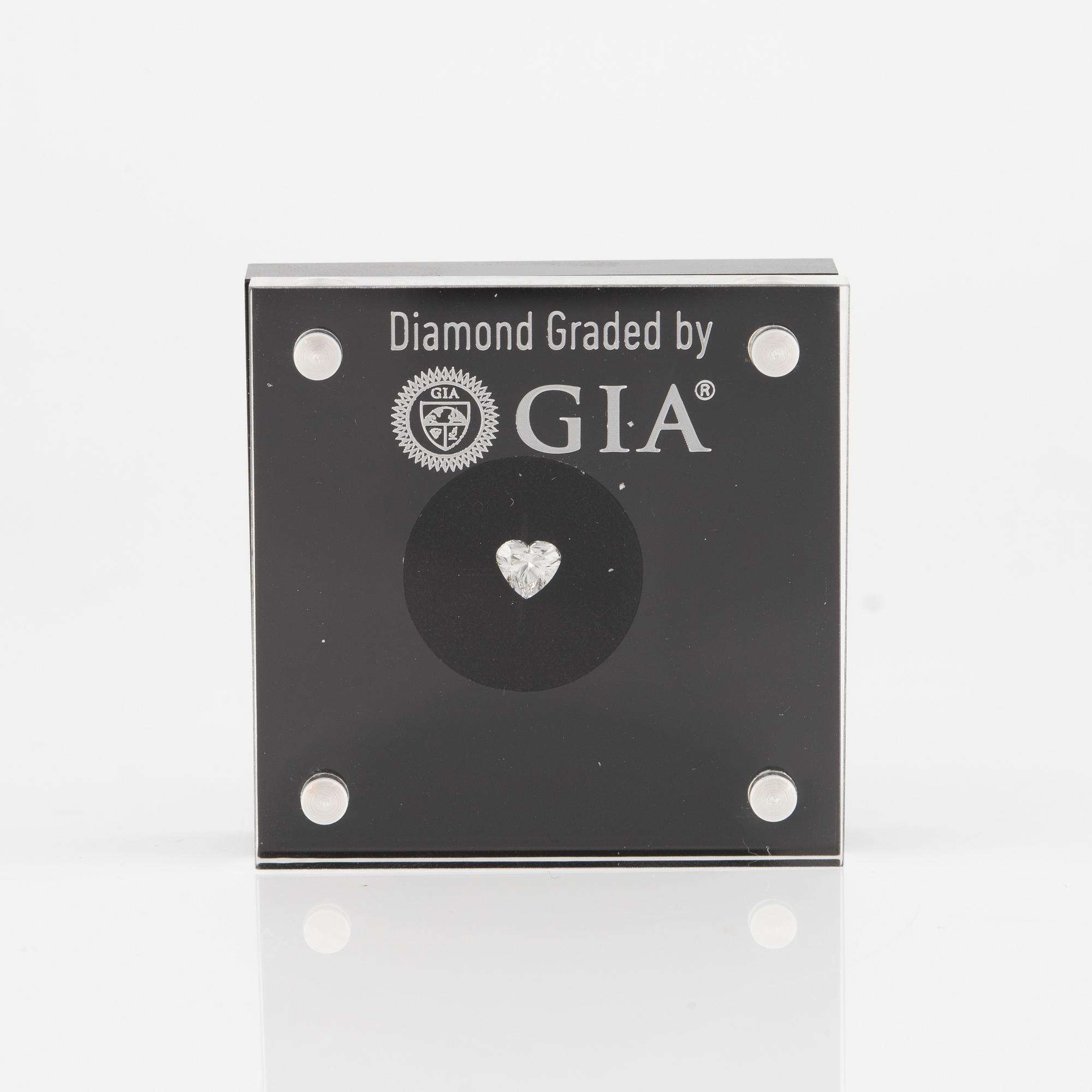 Hjärtformad briljantslipad diamant 0.50 ct, medföljande GIA dossier.