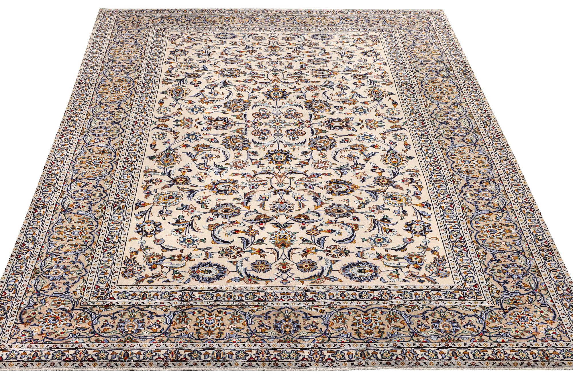 A Keshan carpet, c. 333 x 233 cm.