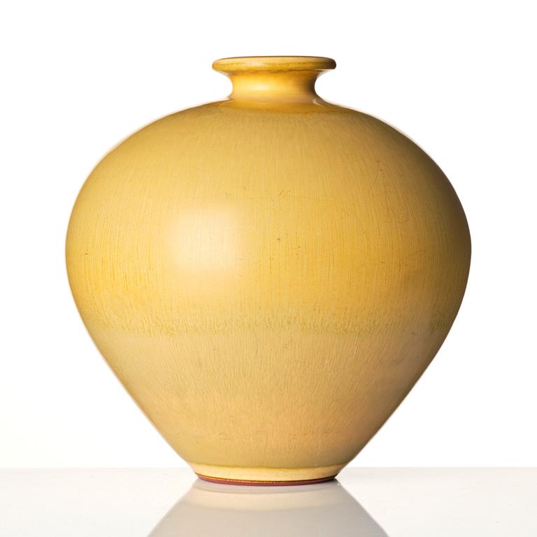 Berndt Friberg, a stoneware vase, Gustavsberg Studio, Sweden, 1976.