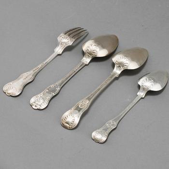 SKEDAR, 6+12+5 st, samt GAFFLAR, 3 st, silver, Sverige, 1800-tal, vikt ca 1580 g.