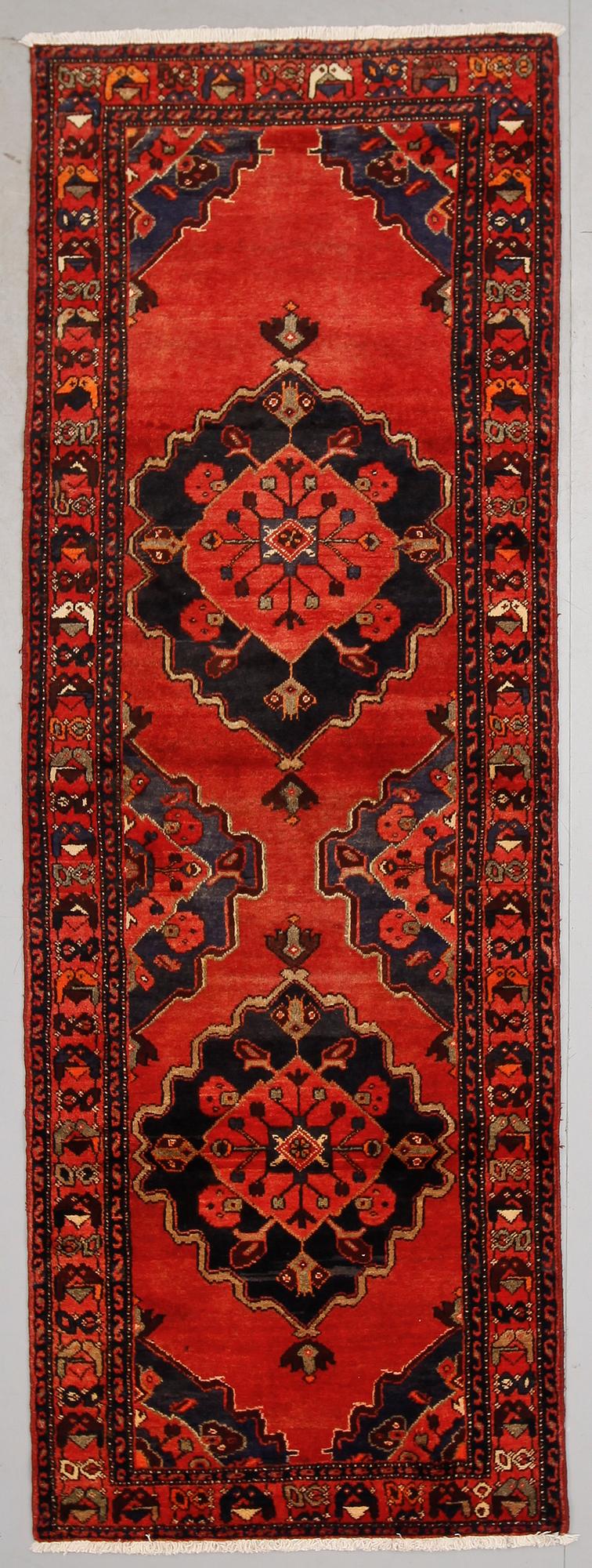MATTA, galleri, Saveh, ca 300 x 105 cm.