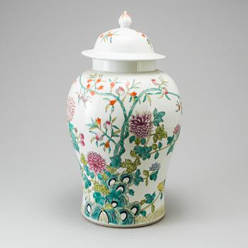 A Chinese porcelain floor vase from the 20th Century.