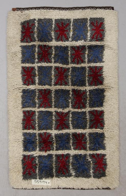 MATTA, rya. Ca 170 x 105 cm.