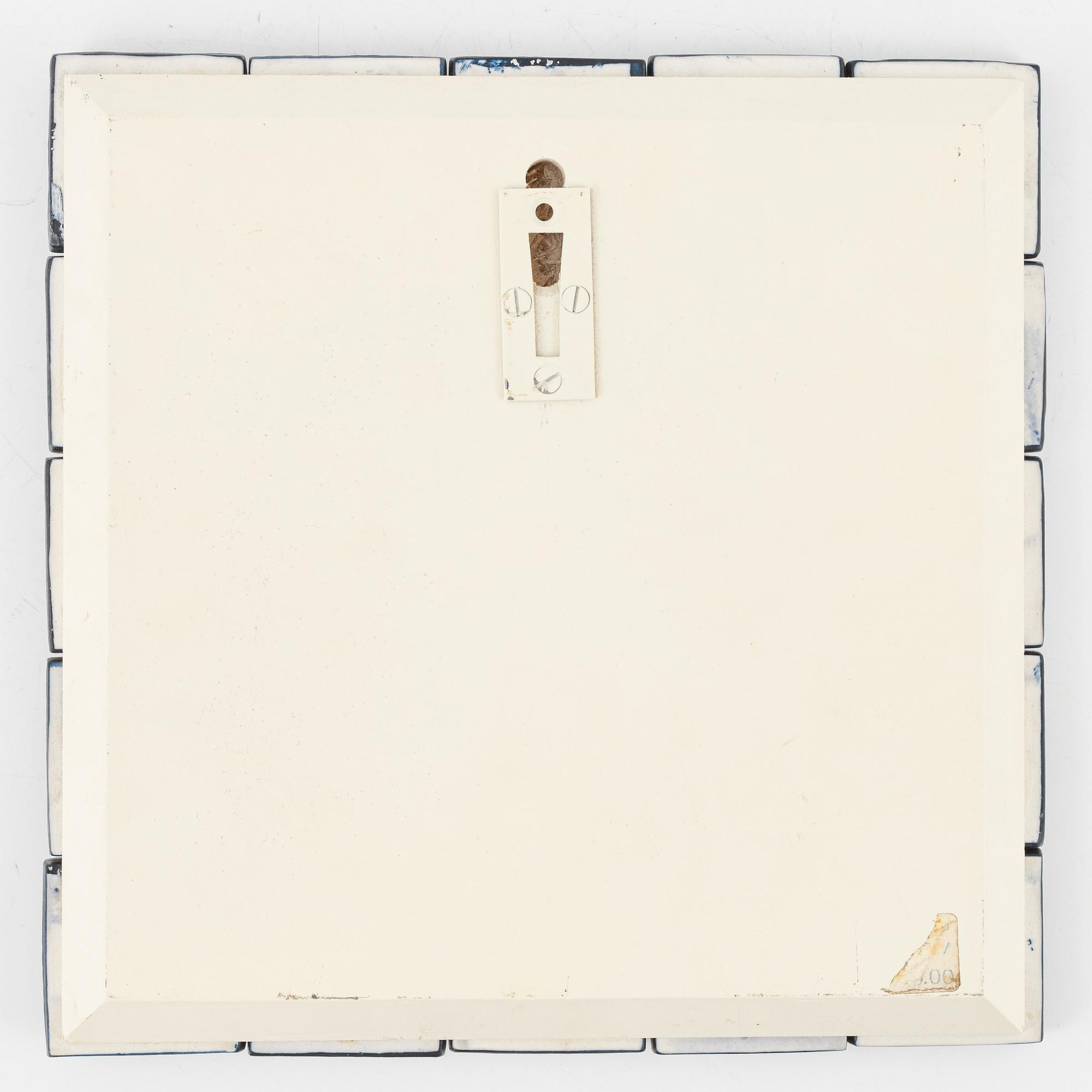 Hilkka-Liisa Ahola, väggskulptur, Arabia, Finland.