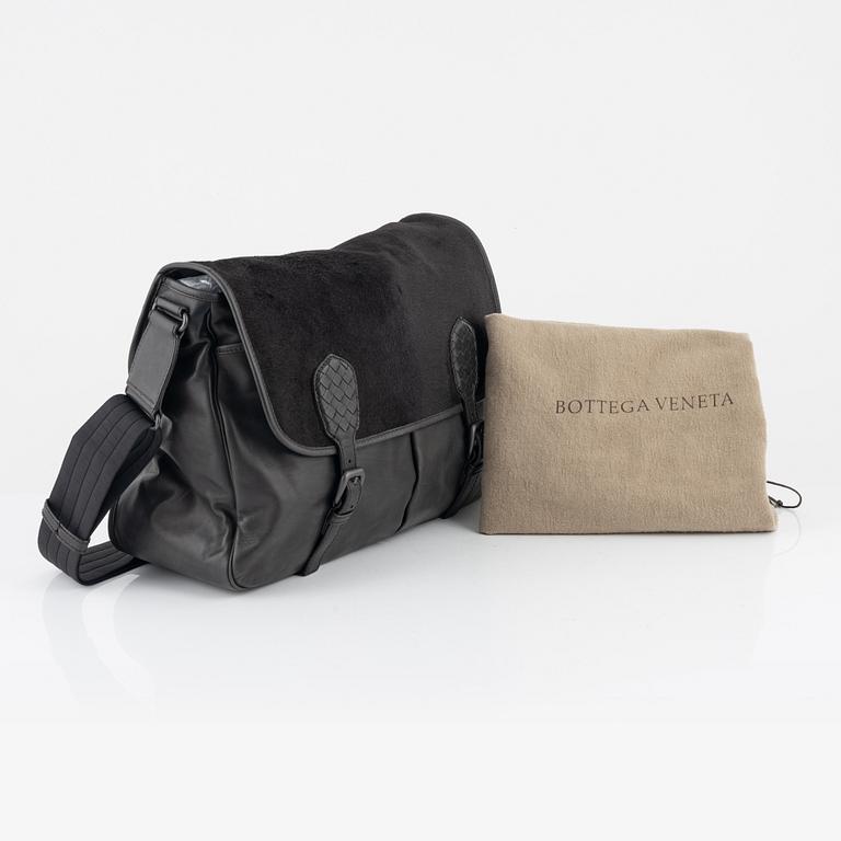 Bottega Veneta, väska "Gardena Messenger bag".