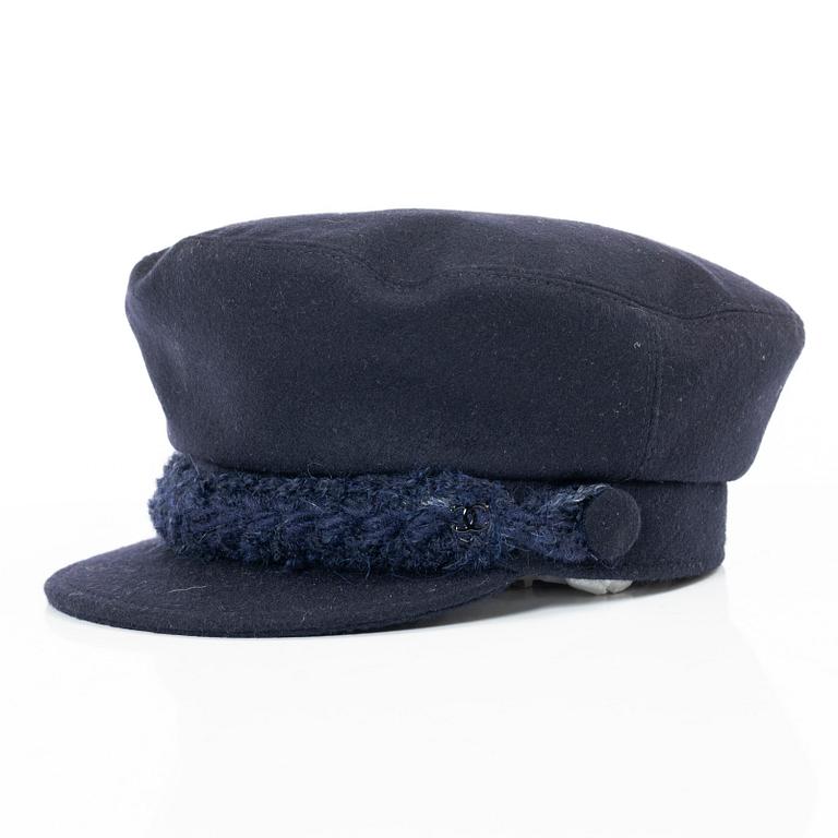 Chanel, vega cap/ship captain's cap, size M.