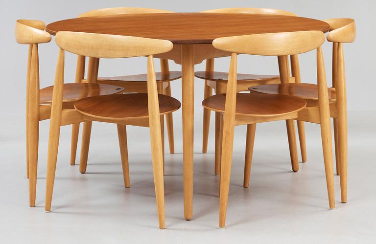 HANS J WEGNER, matgrupp, 6 st "Hjertestolen" och bord, Fritz Hansen, Danmark ca 1963.