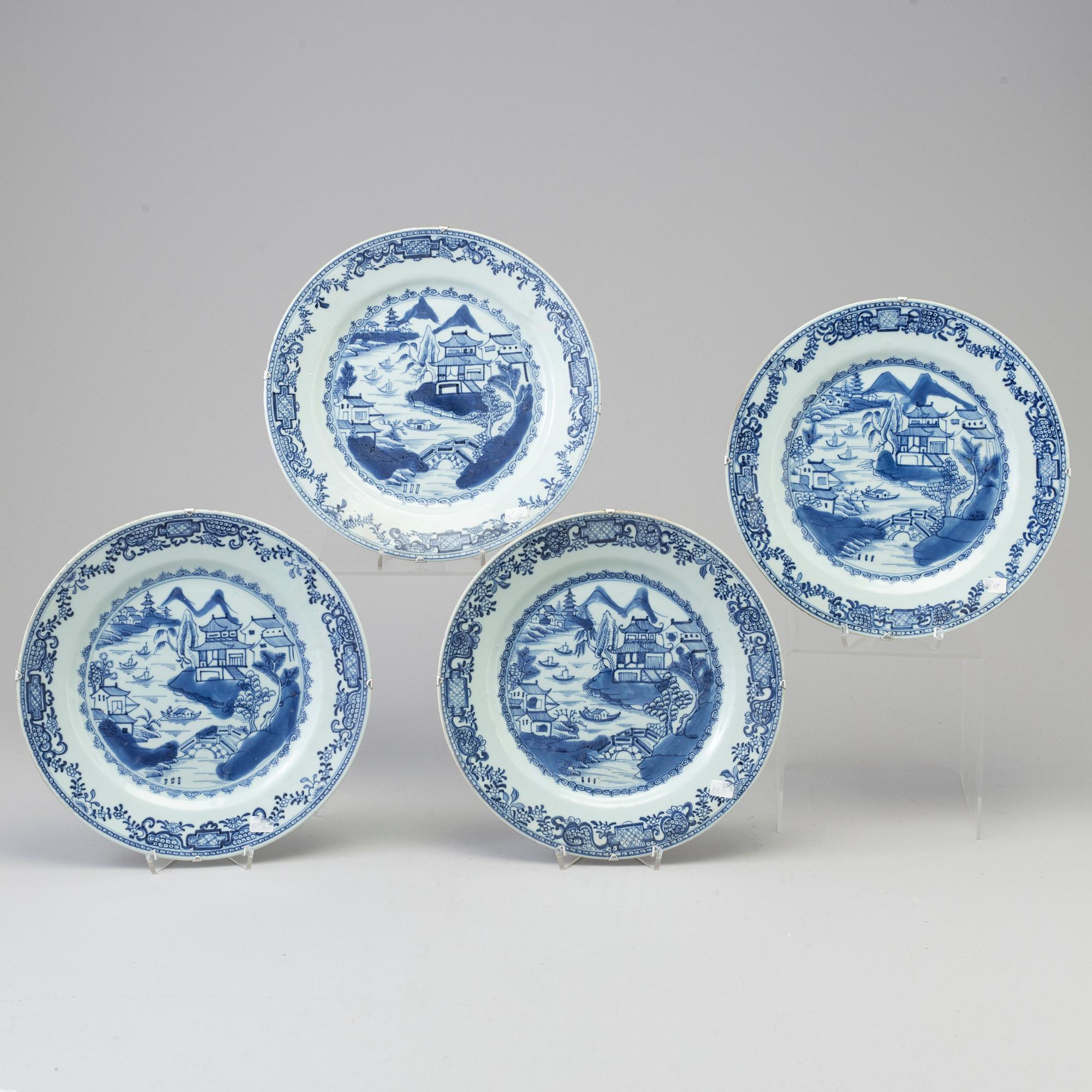 Four blue and white export porcelain dishes, Qing dynasty, Qianlong (1736-95).