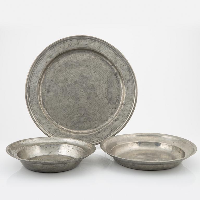 Fat, 3 st, tenn, bl a Johan Daniel Schmitt, Norrköping 1748.