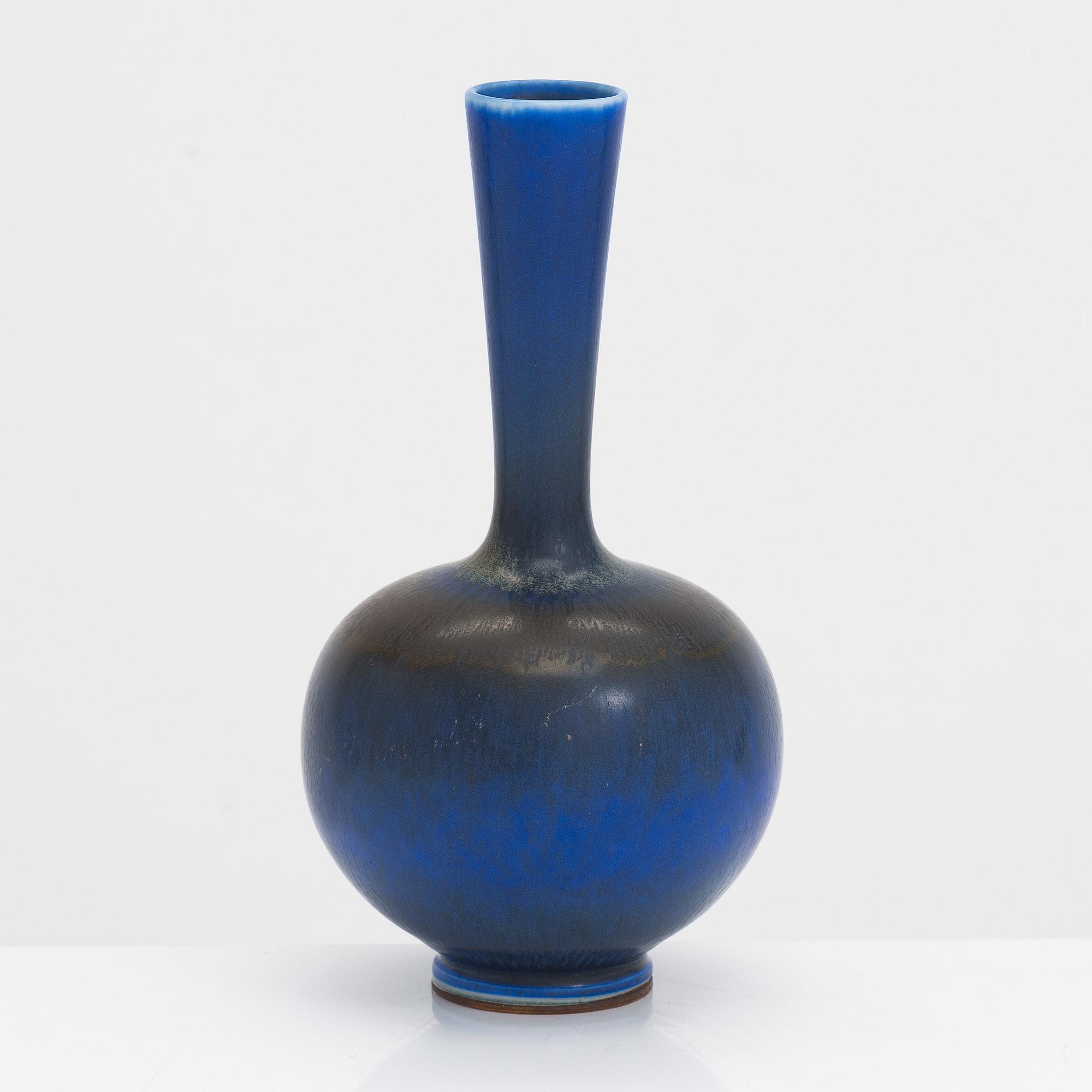 Berndt Friberg, A stoneware vase for Gustavsberg.