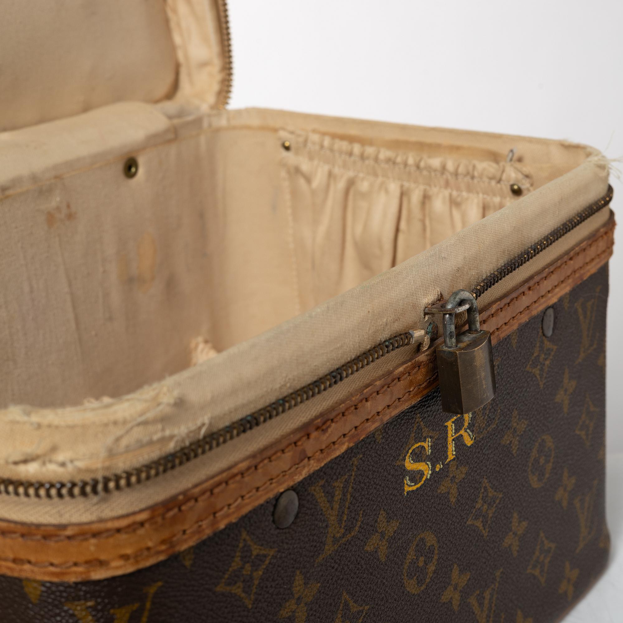 Louis Vuitton, Beauty box/ Vanity case, vintage.