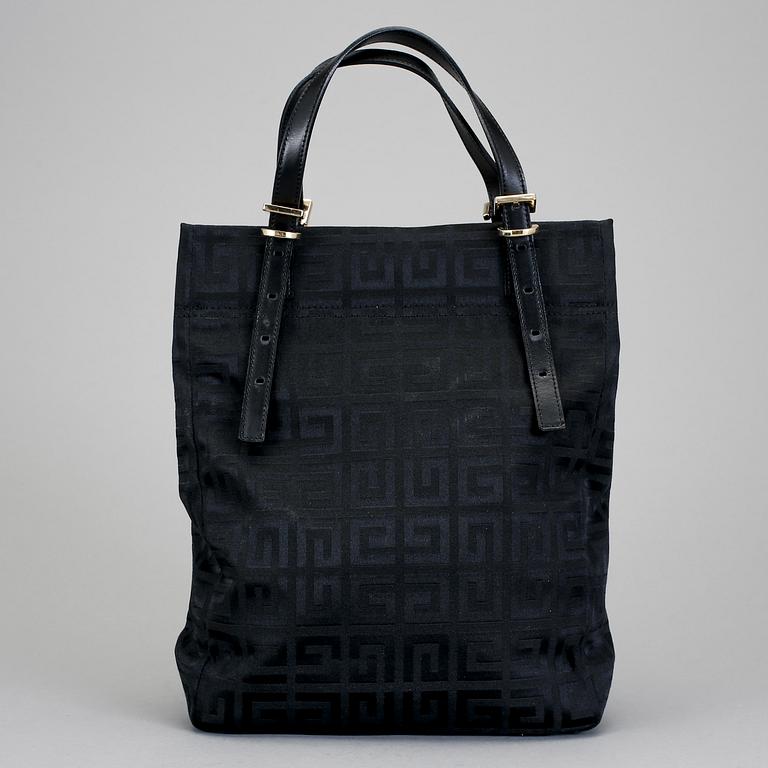 VÄSKA, Givenchy.