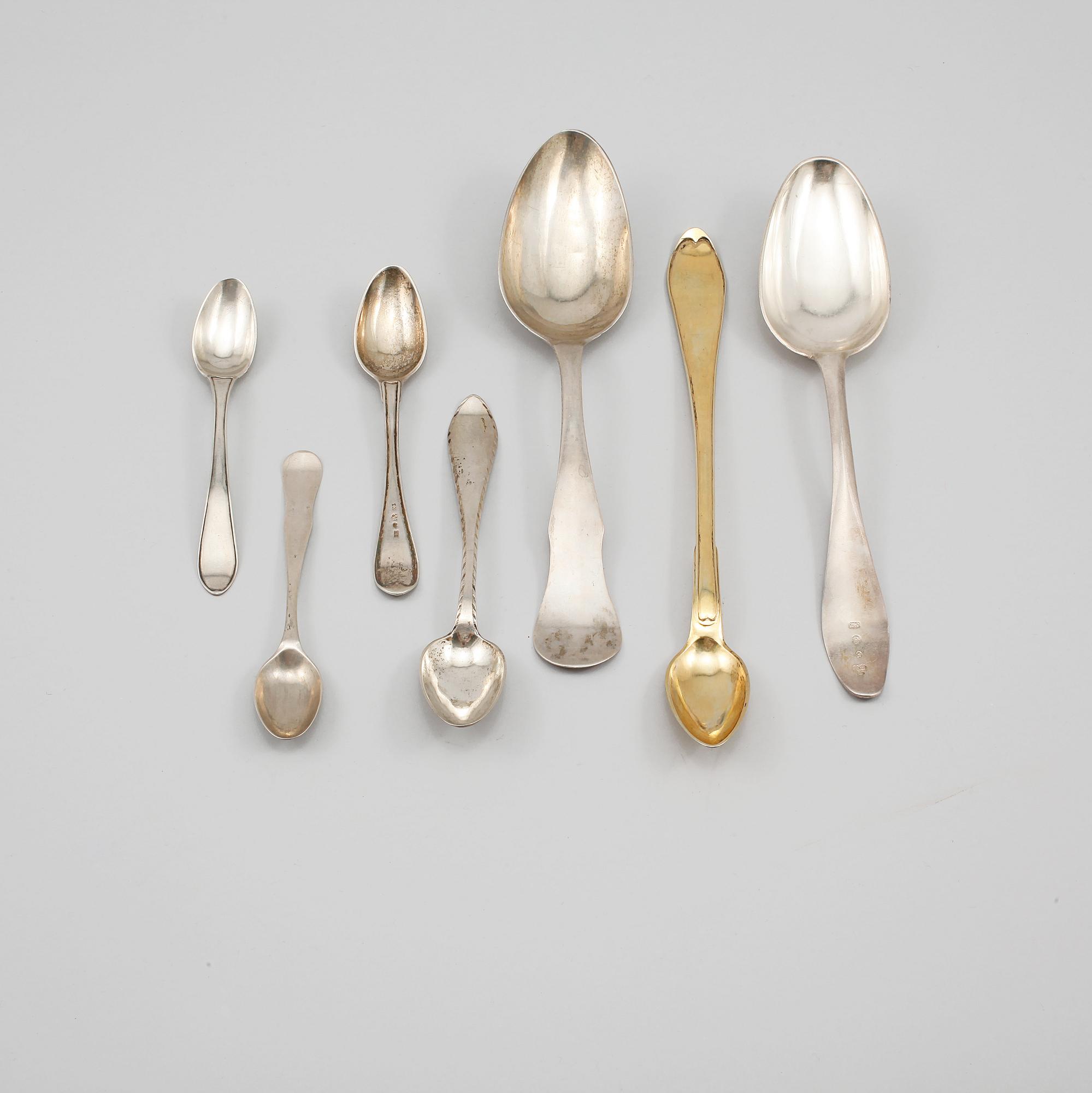 SKEDAR, 22 st, silver, olika svenska smeder bl.a. Jacob Blomsterwall, 1788 - 1816, vikt 683g.