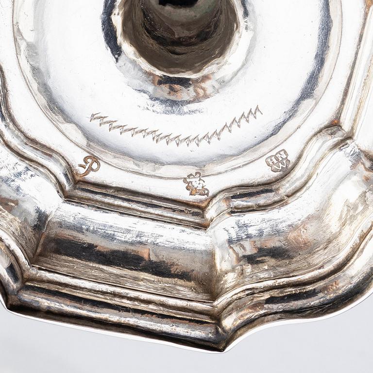 Hans Eriksson Nordwall, ljusstakar, ett par, silver, Stockholm 1727. Senbarock.