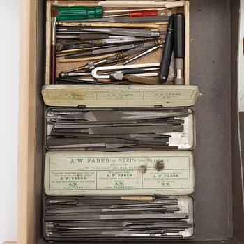 Watchmaking tools and spare parts, including a lathe by Lorch.