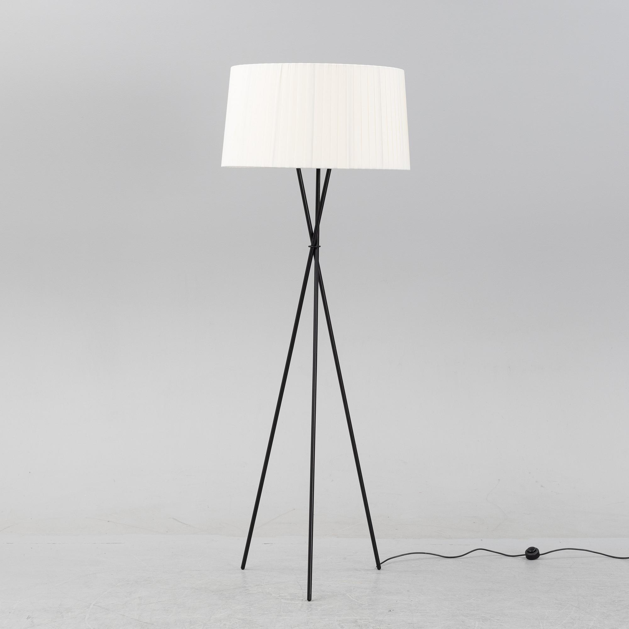 Santa & Cole team, a 'Tripode G5' floor lamp, Santa & Cole, 21st century.