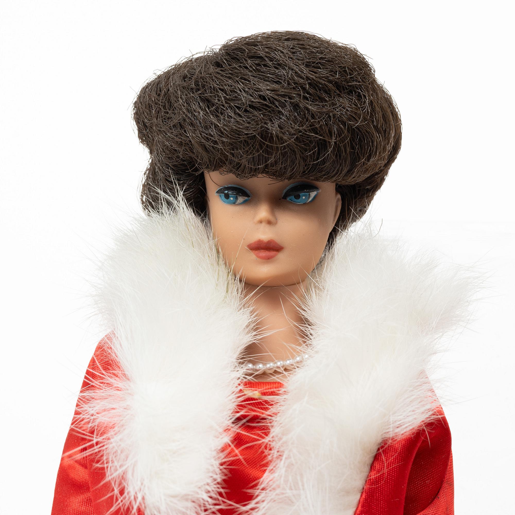 Barbiedockor, 4 st, samt kläder och accessoarer, Mattel, 1960-tal.