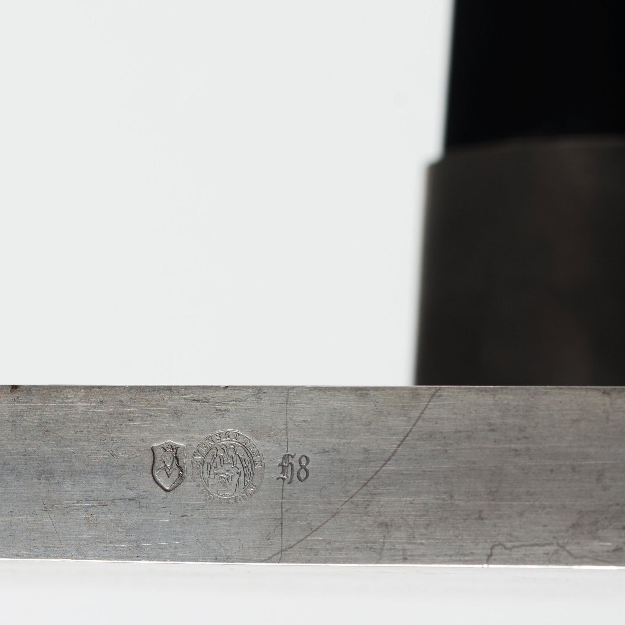 Nils Fougstedt, konsolbord, modell 118, Firma Svenskt Tenn, 1934.