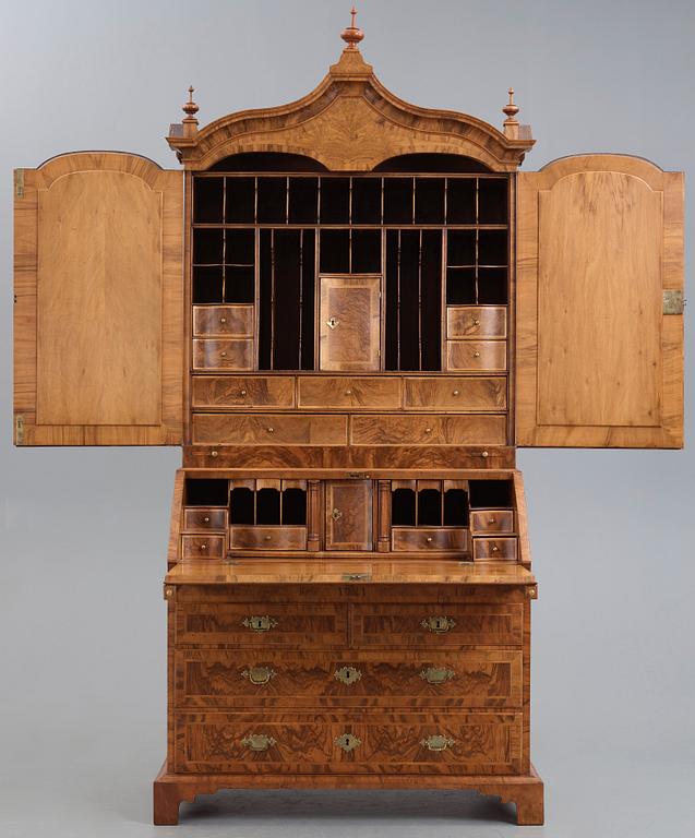 A Swedish late Baroque cabinet by Johan Hugo Fürloh (master in Stockholm 1724-1745).