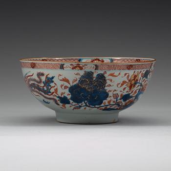 SKÅL, porslin. Qingdynastin, 1700-tal.