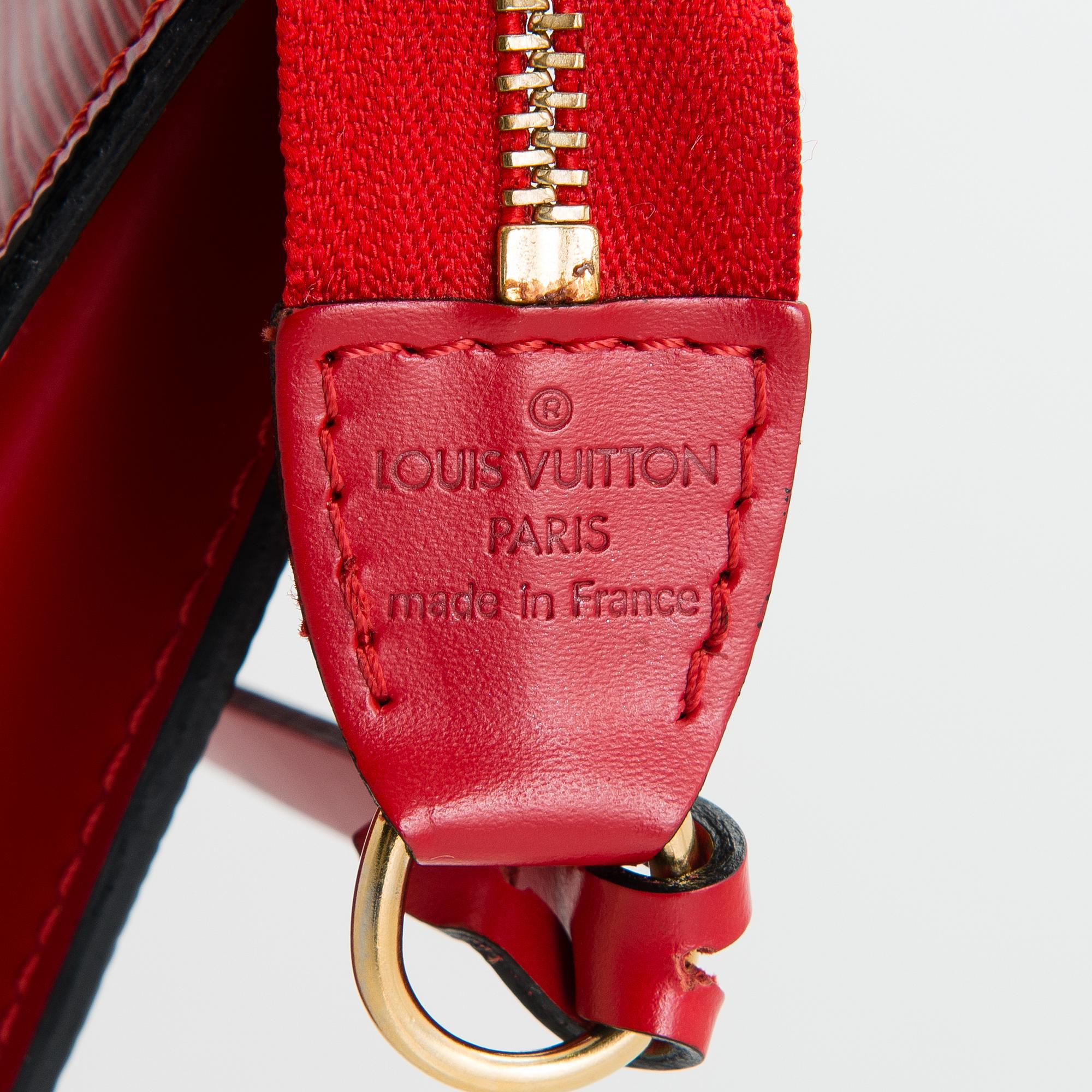 Louis Vuitton, epi pochette.