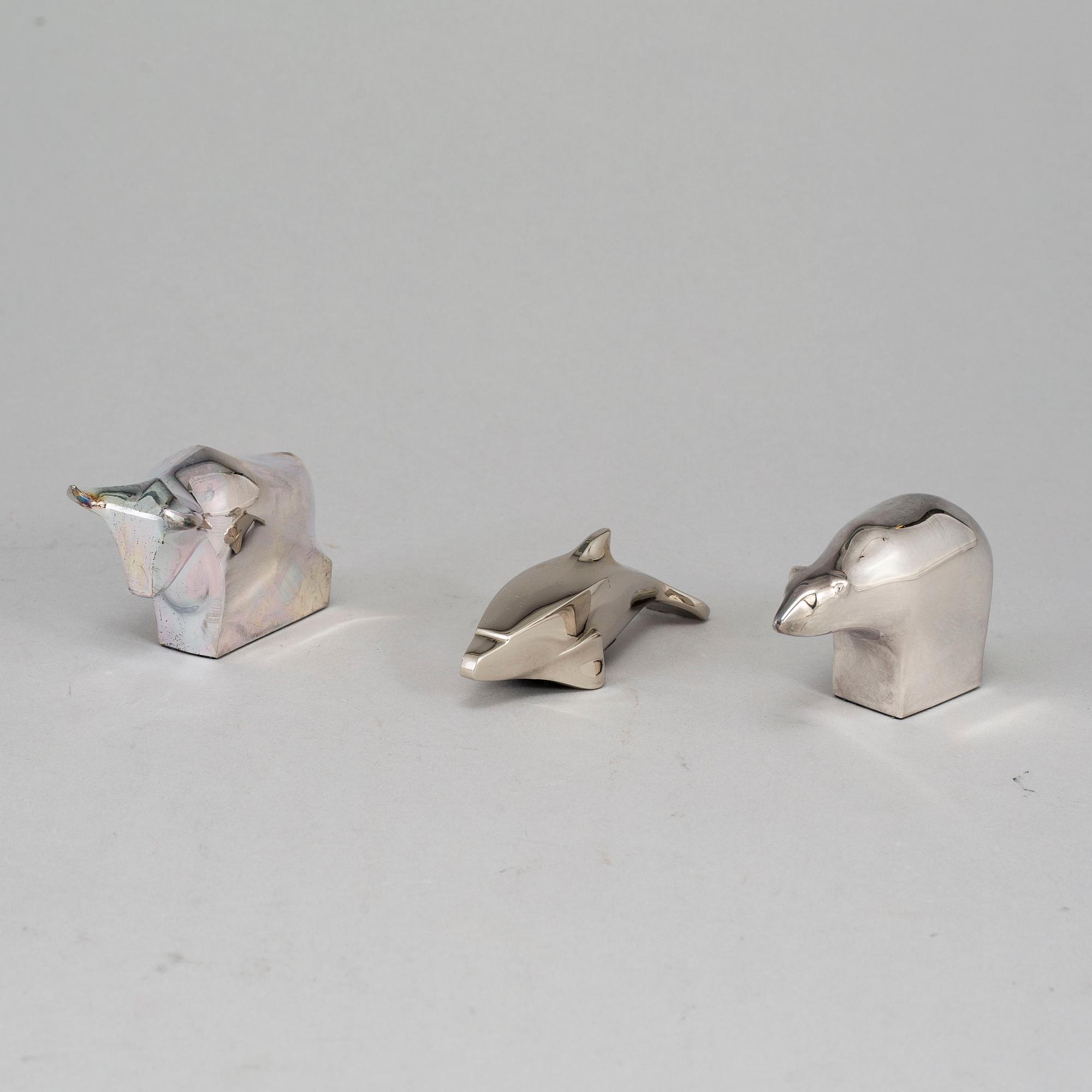 GUNNAR CYRÉN, a group of three silver plated figurines, Dansk Designs, Japan.