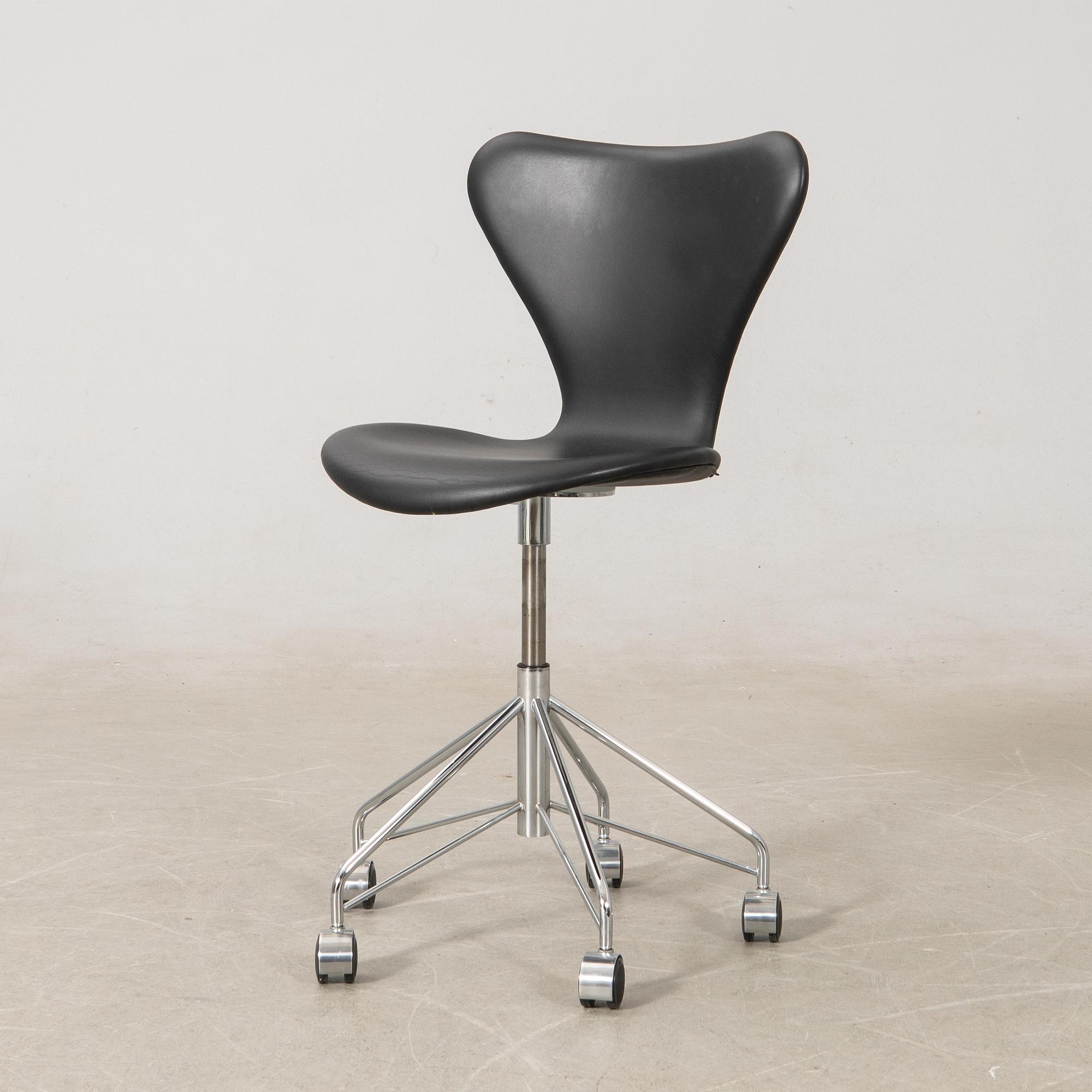 Arne Jacobsen, kontorsstol, "Sjuan", Fritz Hansen, Danmark.