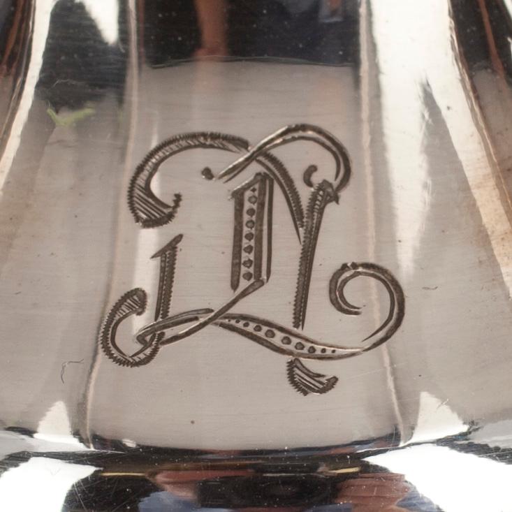 KAFFESERVIS, 3 delar, silver, rokoko stil, Suomen kultasepät, Åbo 1935-1936. Tot. vikt ca 1349 g.