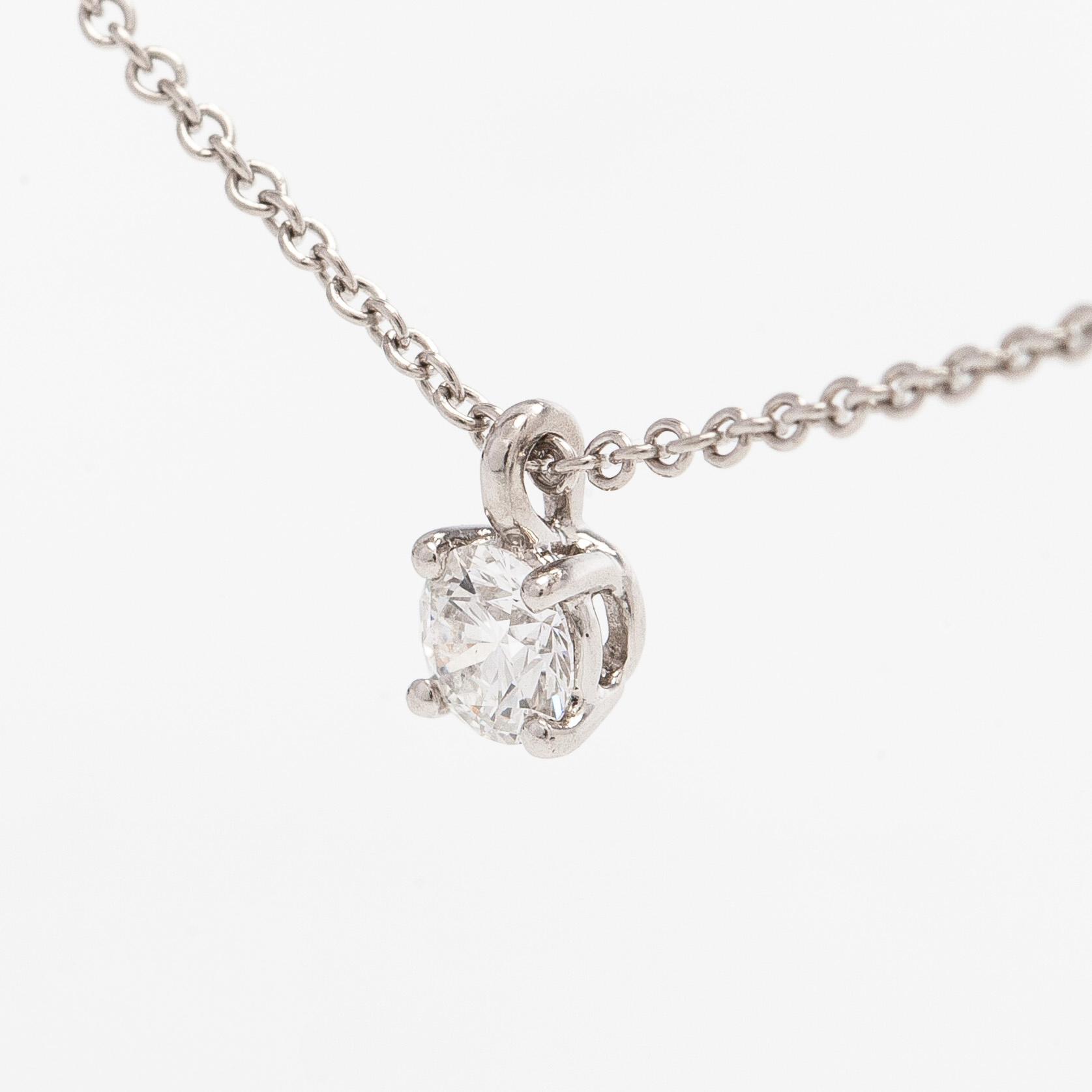 Tiffany & Co, halsband, platina, med en briljantslipad diamant.