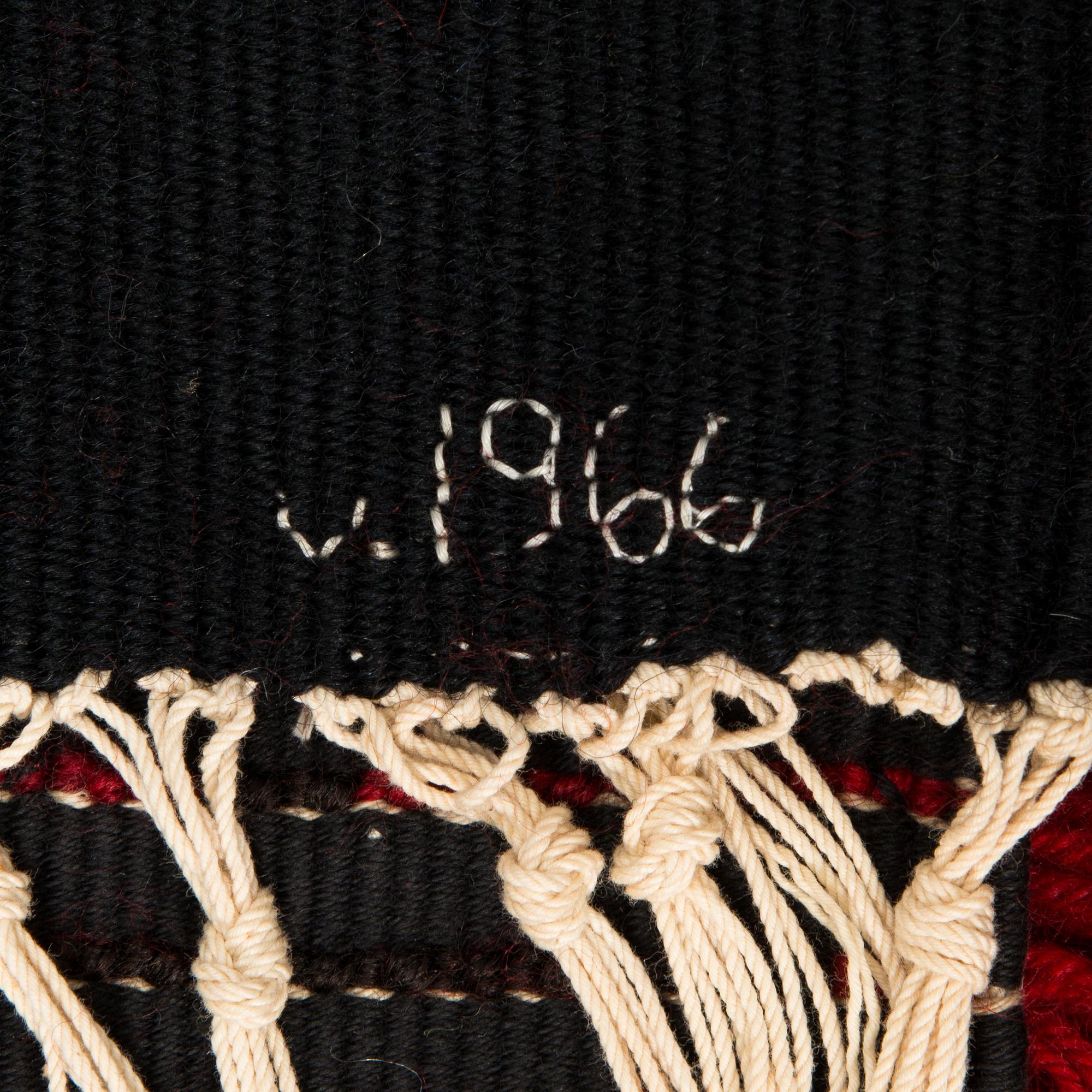 Kirsti Ilvessalo, A Finnish long pile Ryijy Rug model Friends of Finnish Handicraft. Circa 168x115 cm.
