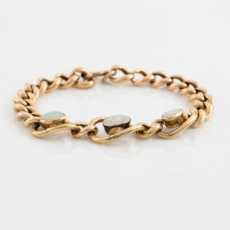 Gold and three opal bracelet.