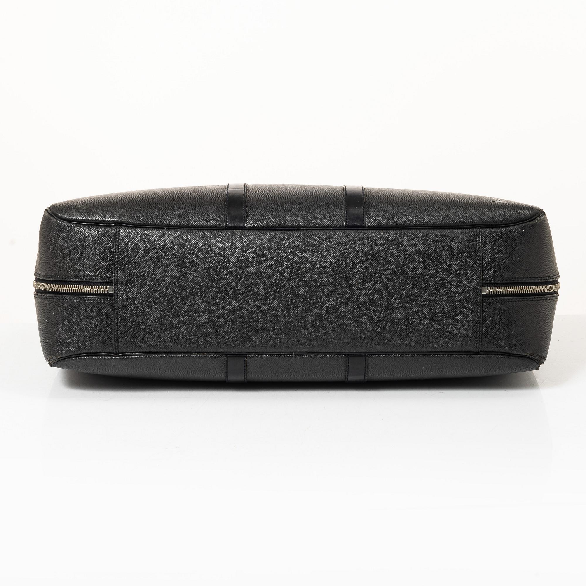 Louis Vuitton, Weekend bag, "Helanga", 2001.