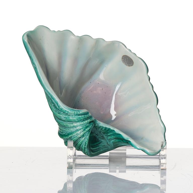 Ewald Dahlskog, a seashell faiance dish, Bo Fajans, 1939.