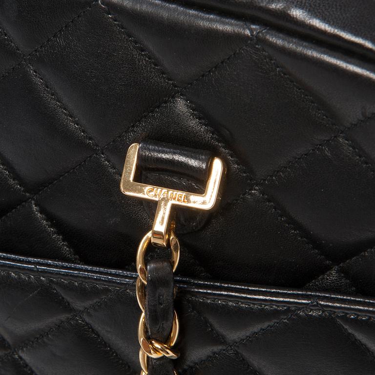 AXELREMSVÄSKA, Chanel.