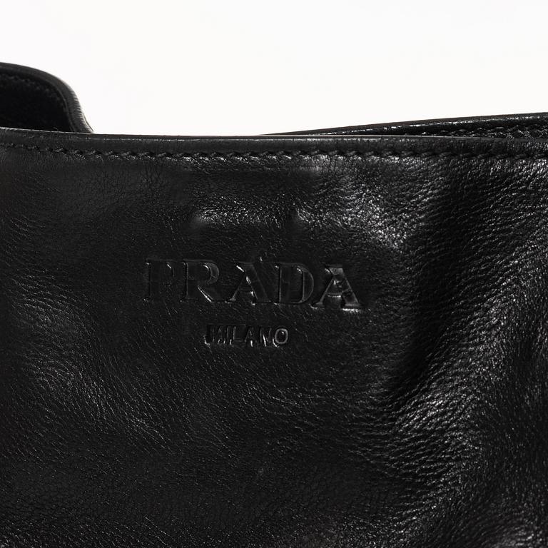 Prada, väska.