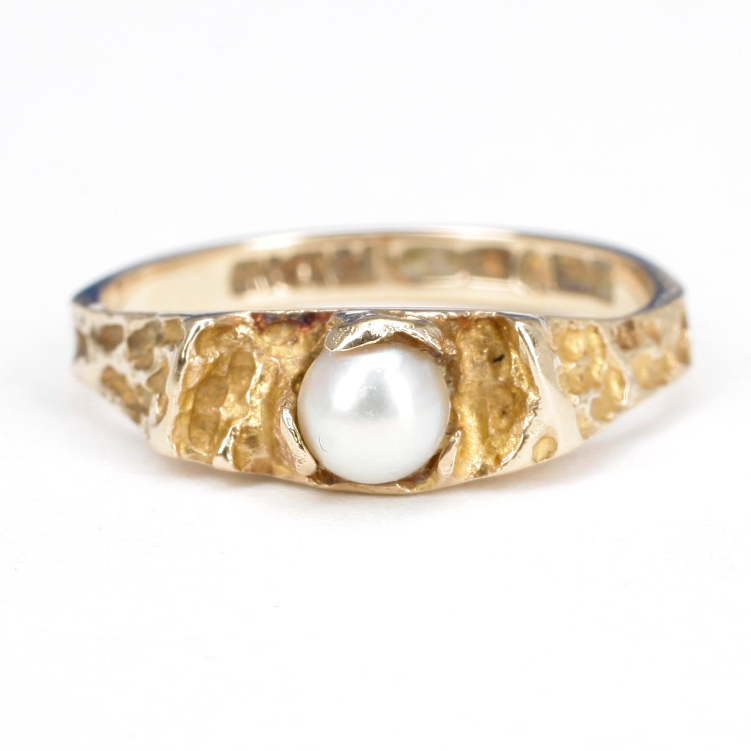 RING, 14 k guld, Lapponia, Finland. Vikt ca 2 gram.