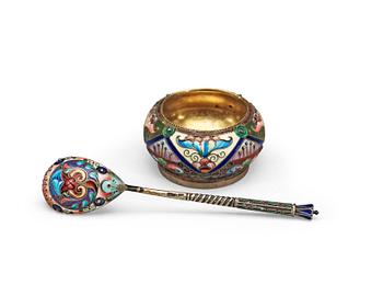920. A Russian 19th century silver-gilt and enamel salt and coffee-spoon.