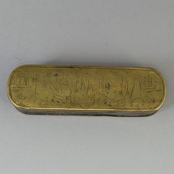 AN 18TH CENTURY BRASS BOX.