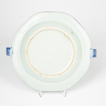 Värmefat, porslin, Kina, Qingdynastin, 1800-tal.