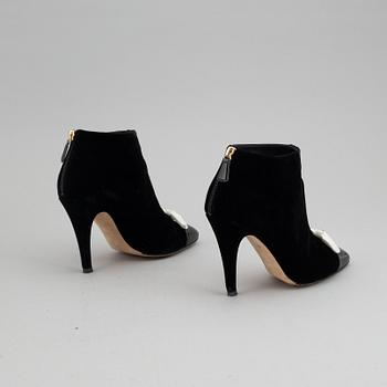 CHANEL, pumps/stövletter, storlek 39,5 C.