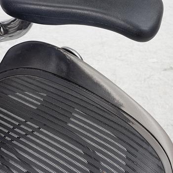 Don Chadwick och Bill Stumpf, skrivbordsstol, "Aeron", Herman Miller.