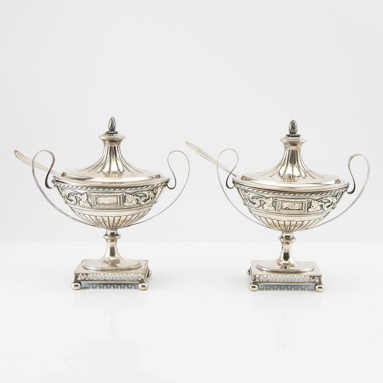 Samuel Pettersson sugar bowls, a pair of Gustavian style silver, Linköping 1938.