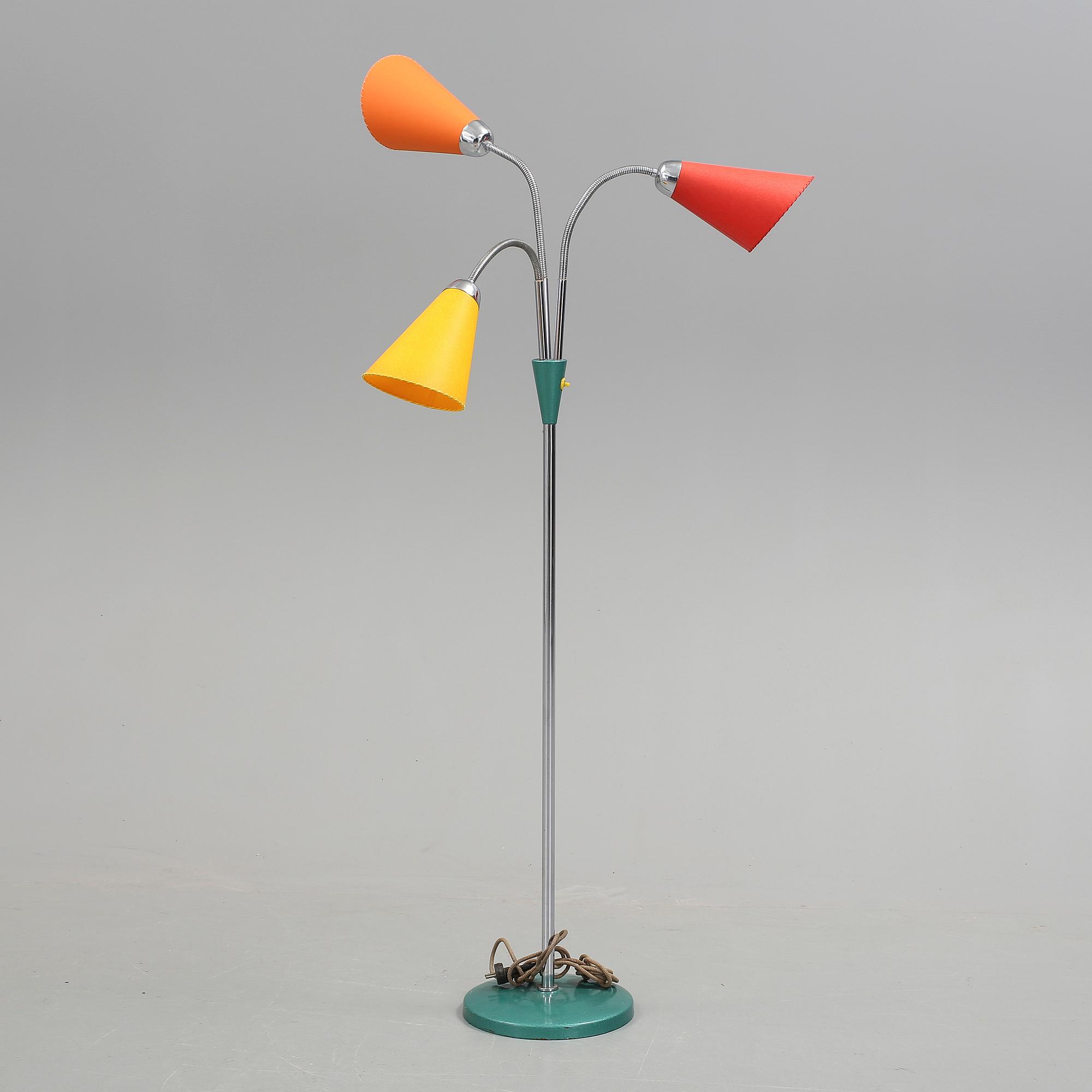 GOLVLAMPA, 1900-talets mitt.