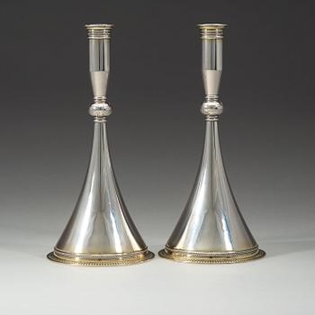 WIWEN NILSSON, ljusstakar, ett par, "Bysantinska modellen", Lund 1956, sterling,